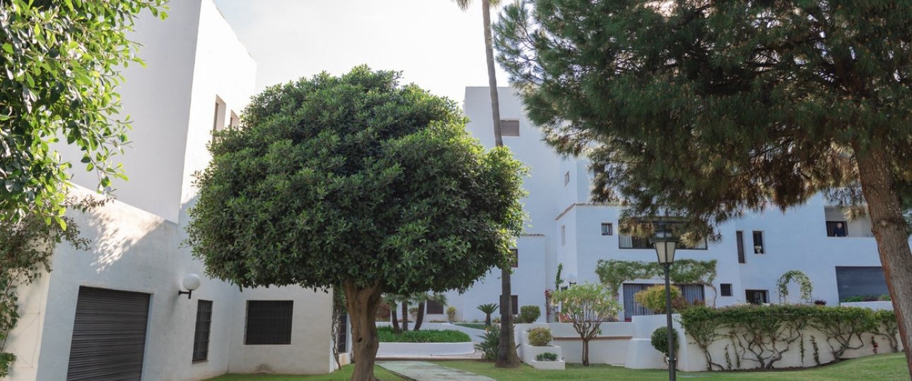 Resale - apartment - Marbella - Puerto Banús