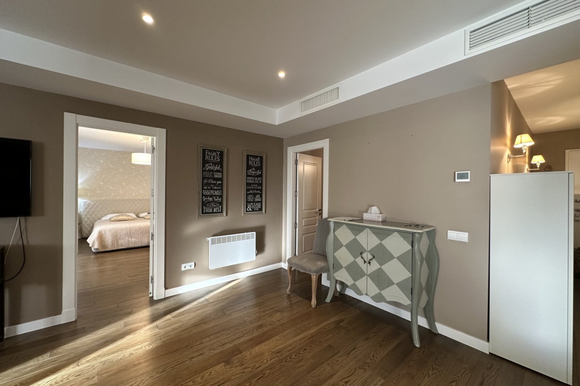 Resale - apartment - Marbella - Puerto Banús