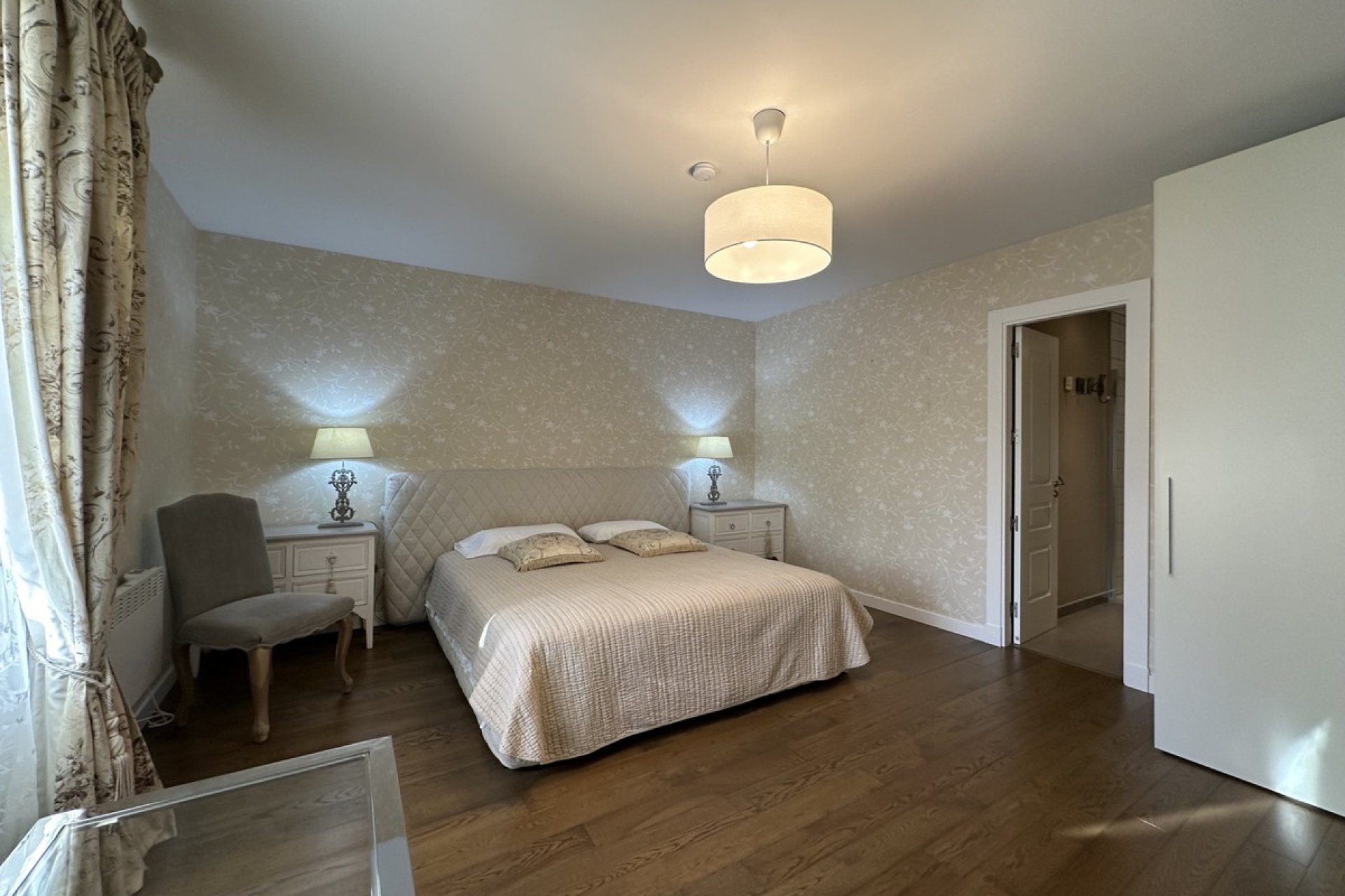 Resale - apartment - Marbella - Puerto Banús