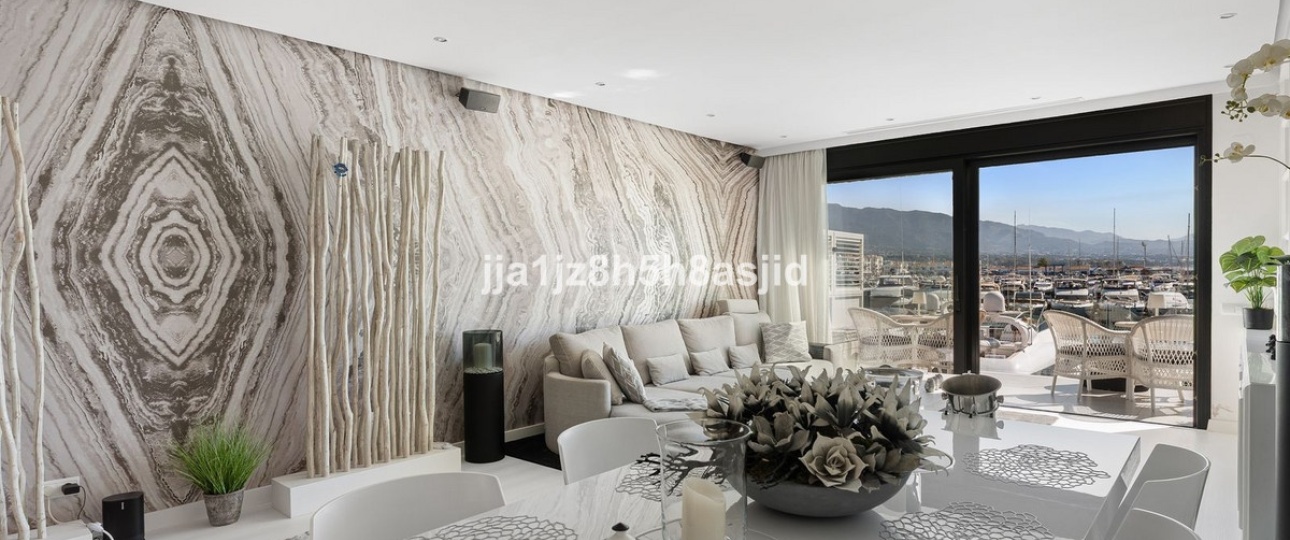 Resale - apartment - Marbella - Puerto Banús