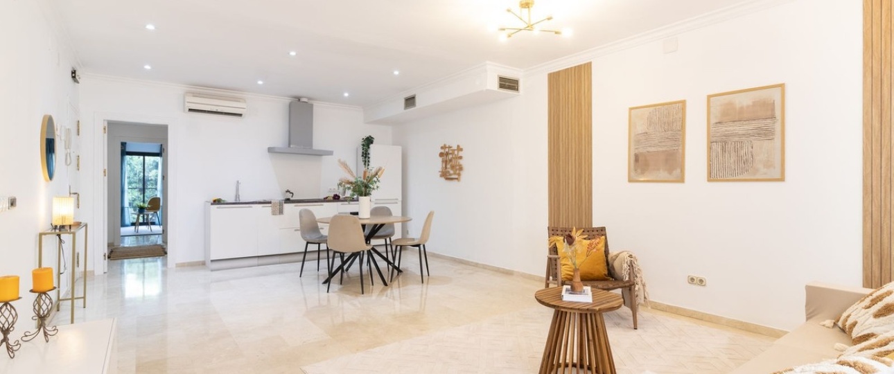 Resale - apartment - Marbella - Puerto Banús