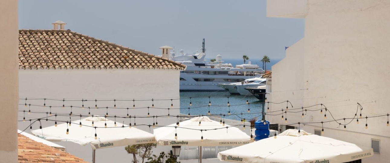 Resale - apartment - Marbella - Puerto Banús