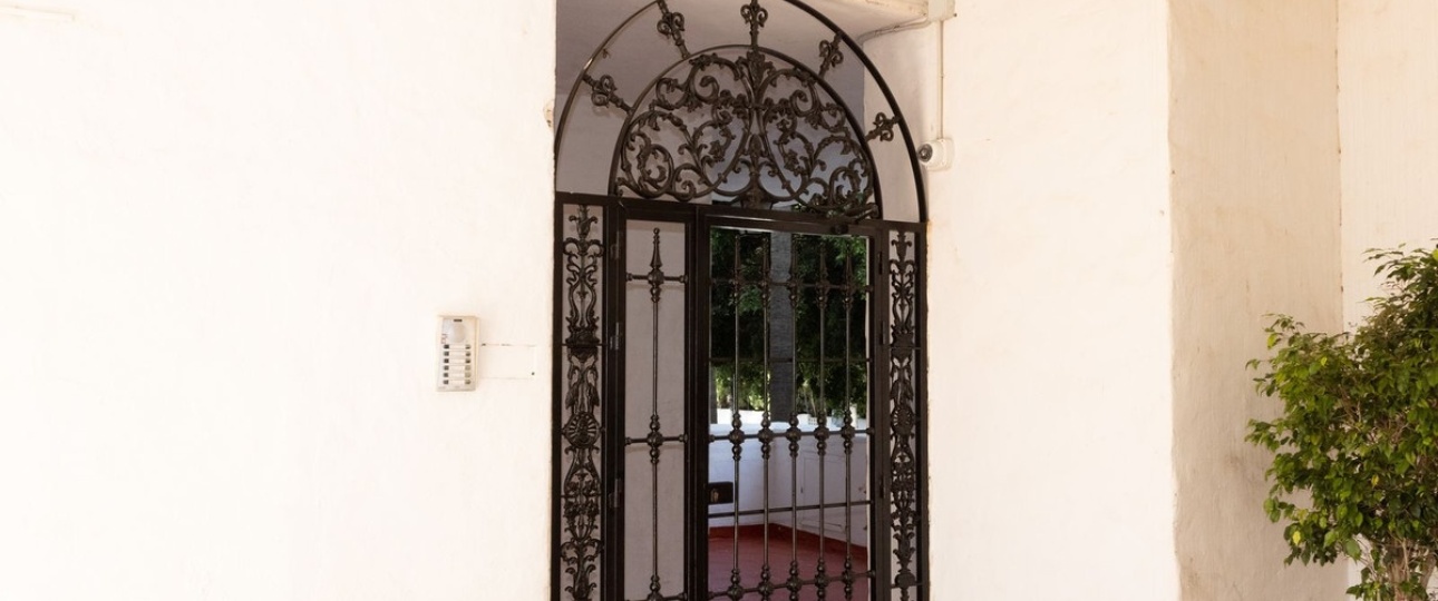 Resale - apartment - Marbella - Puerto Banús
