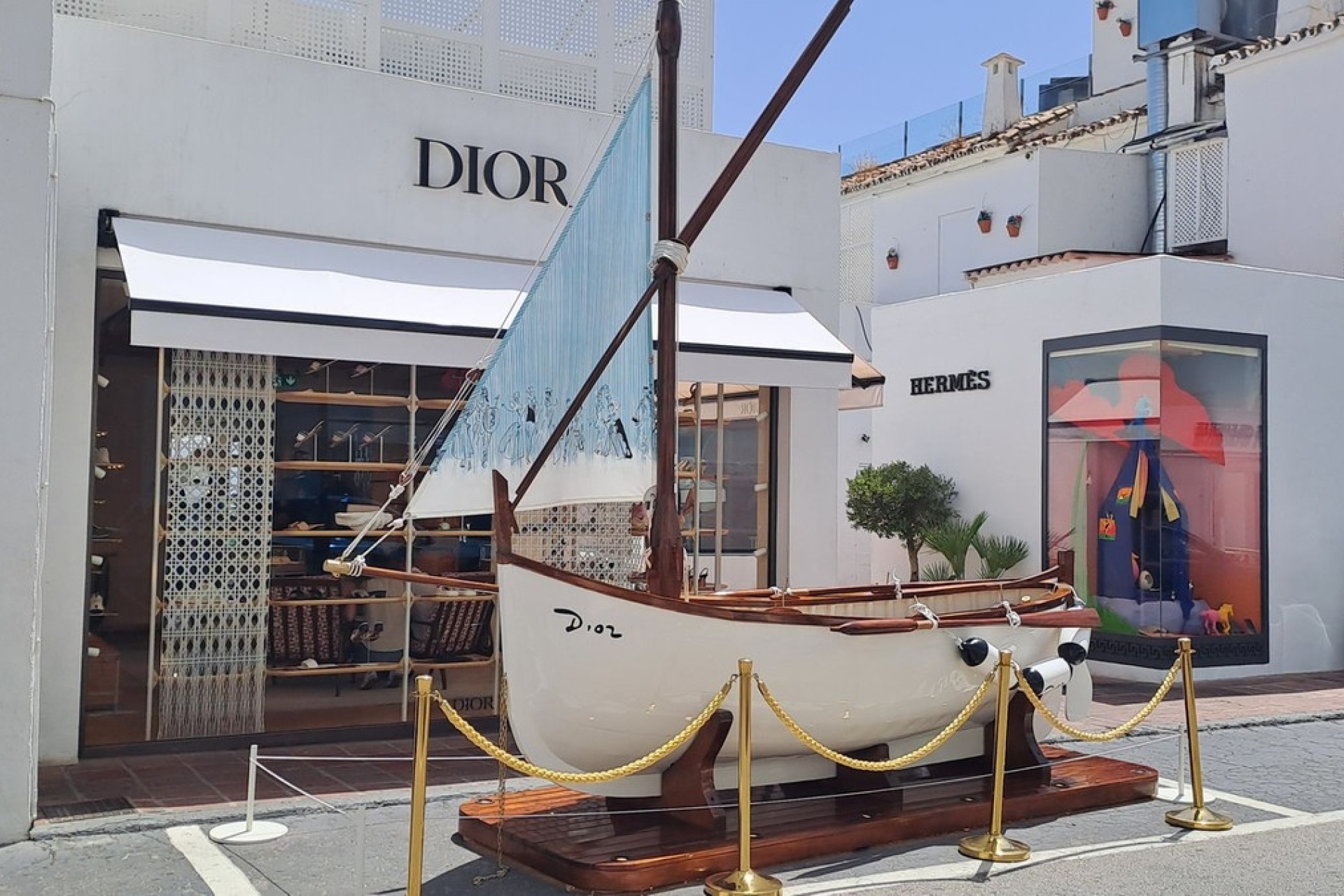 Resale - apartment - Marbella - Puerto Banús