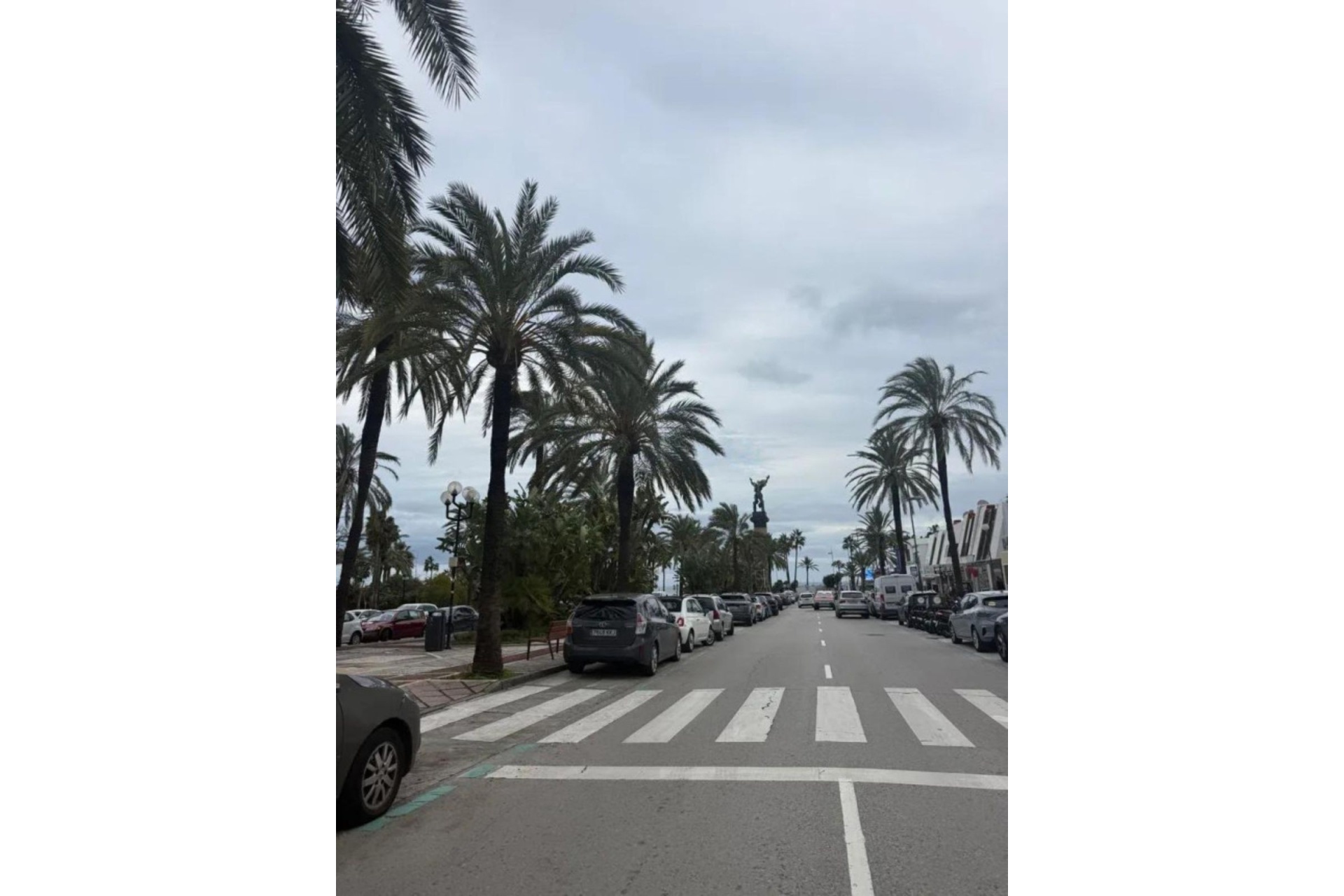 Resale - apartment - Marbella - Puerto Banús