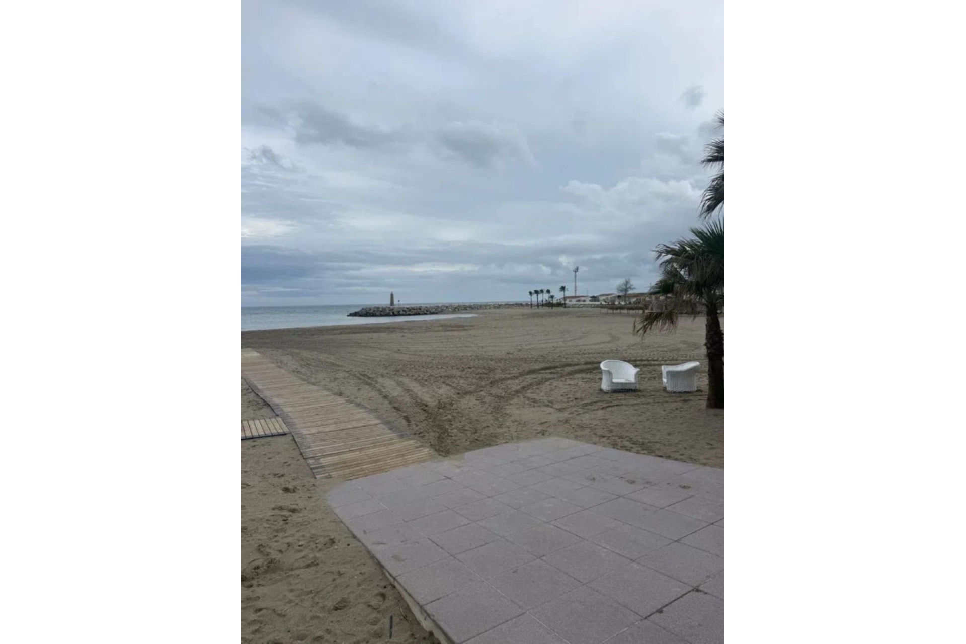 Resale - apartment - Marbella - Puerto Banús