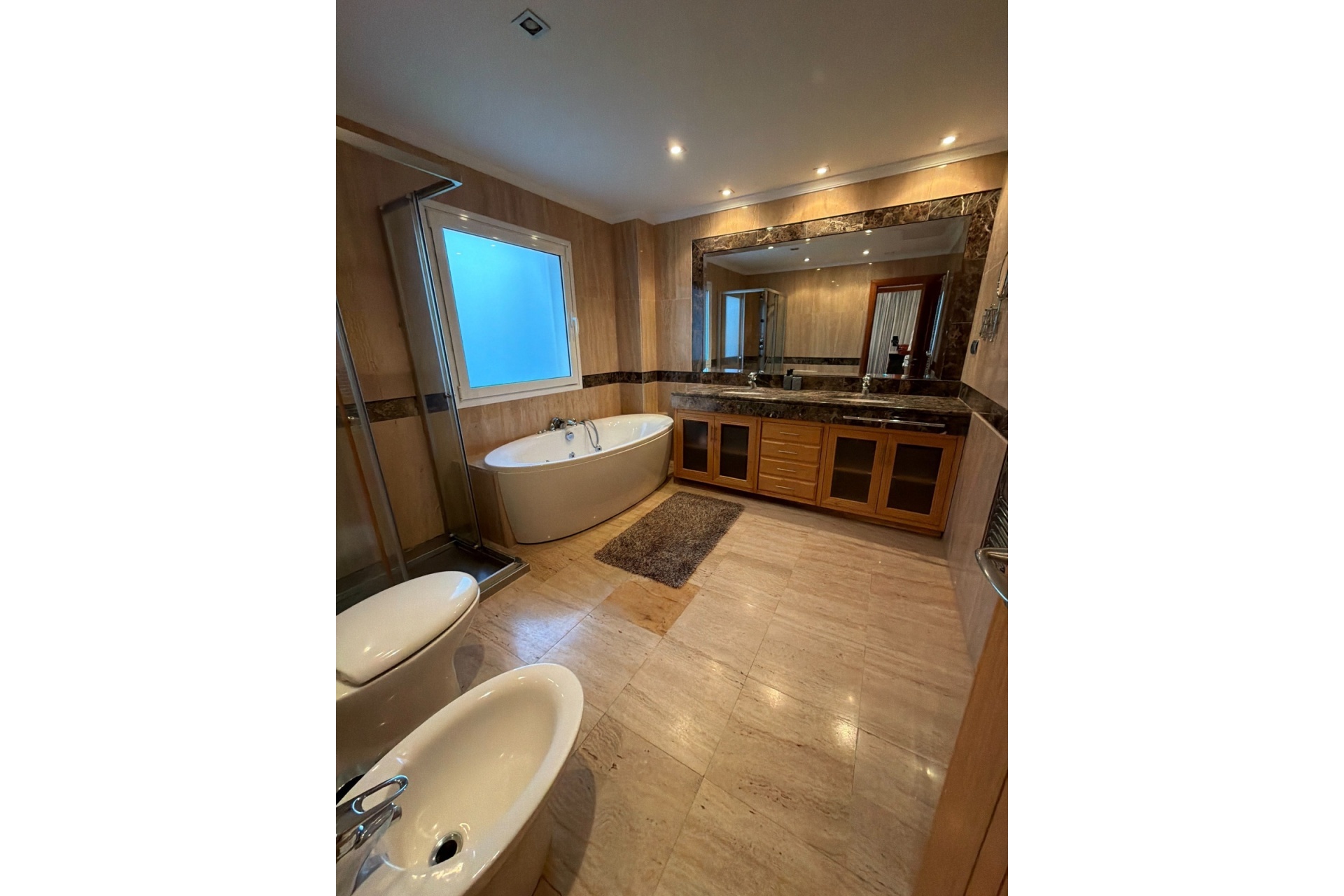 Resale - apartment - Marbella - Puerto Banús