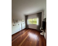 Resale - apartment - Marbella - Puerto Banús