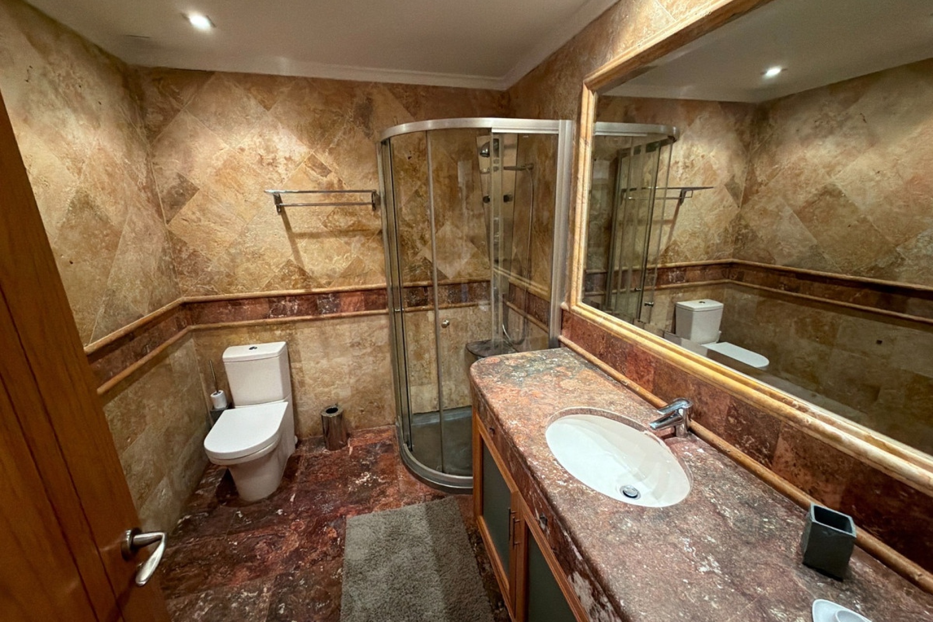 Resale - apartment - Marbella - Puerto Banús