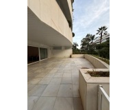 Resale - apartment - Marbella - Puerto Banús