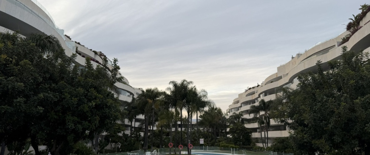 Resale - apartment - Marbella - Puerto Banús