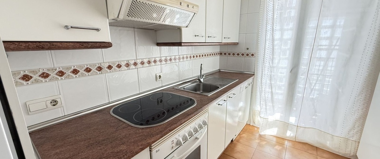 Resale - apartment - Marbella - Puerto Banús
