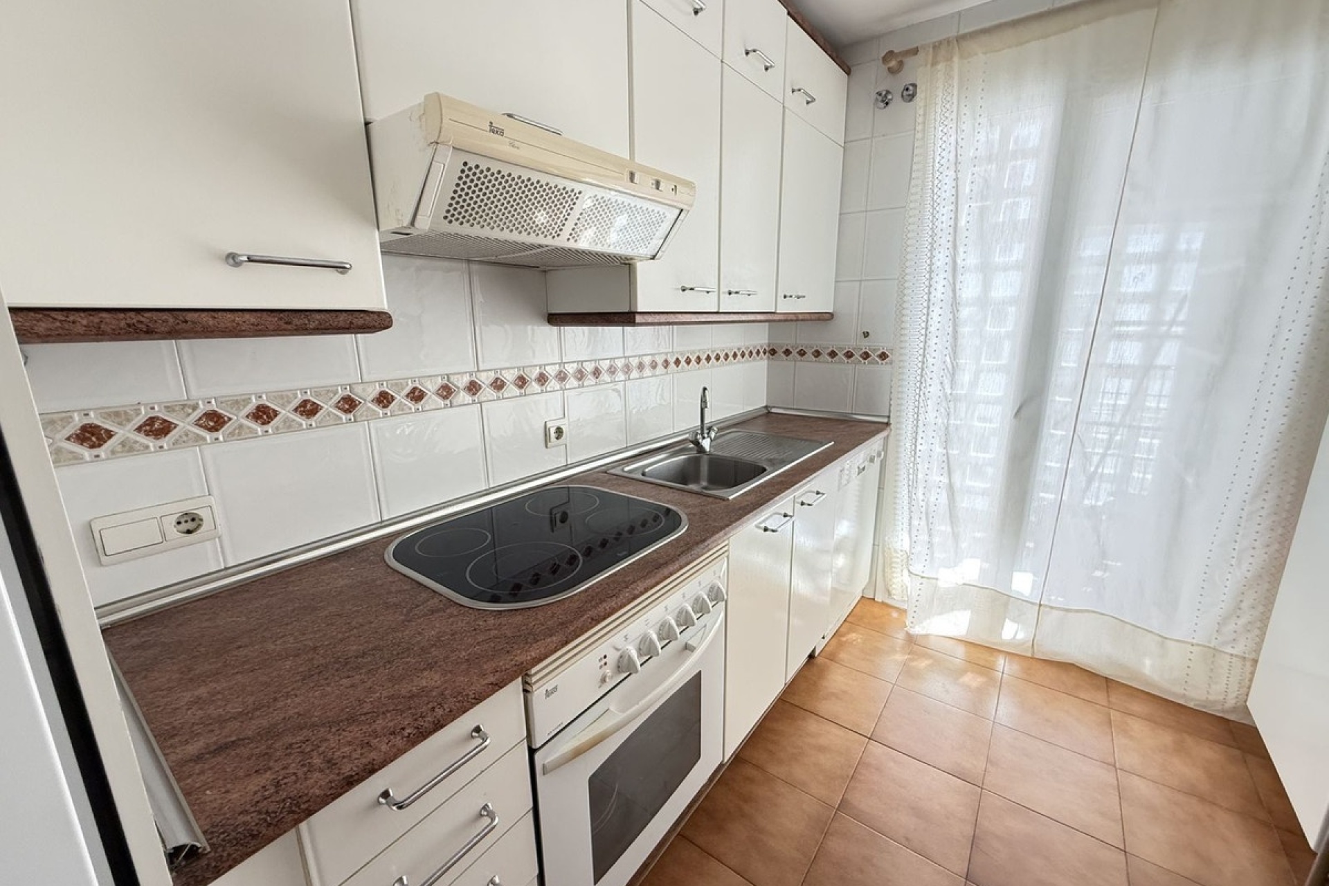 Resale - apartment - Marbella - Puerto Banús