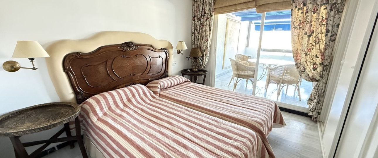 Resale - apartment - Marbella - Puerto Banús
