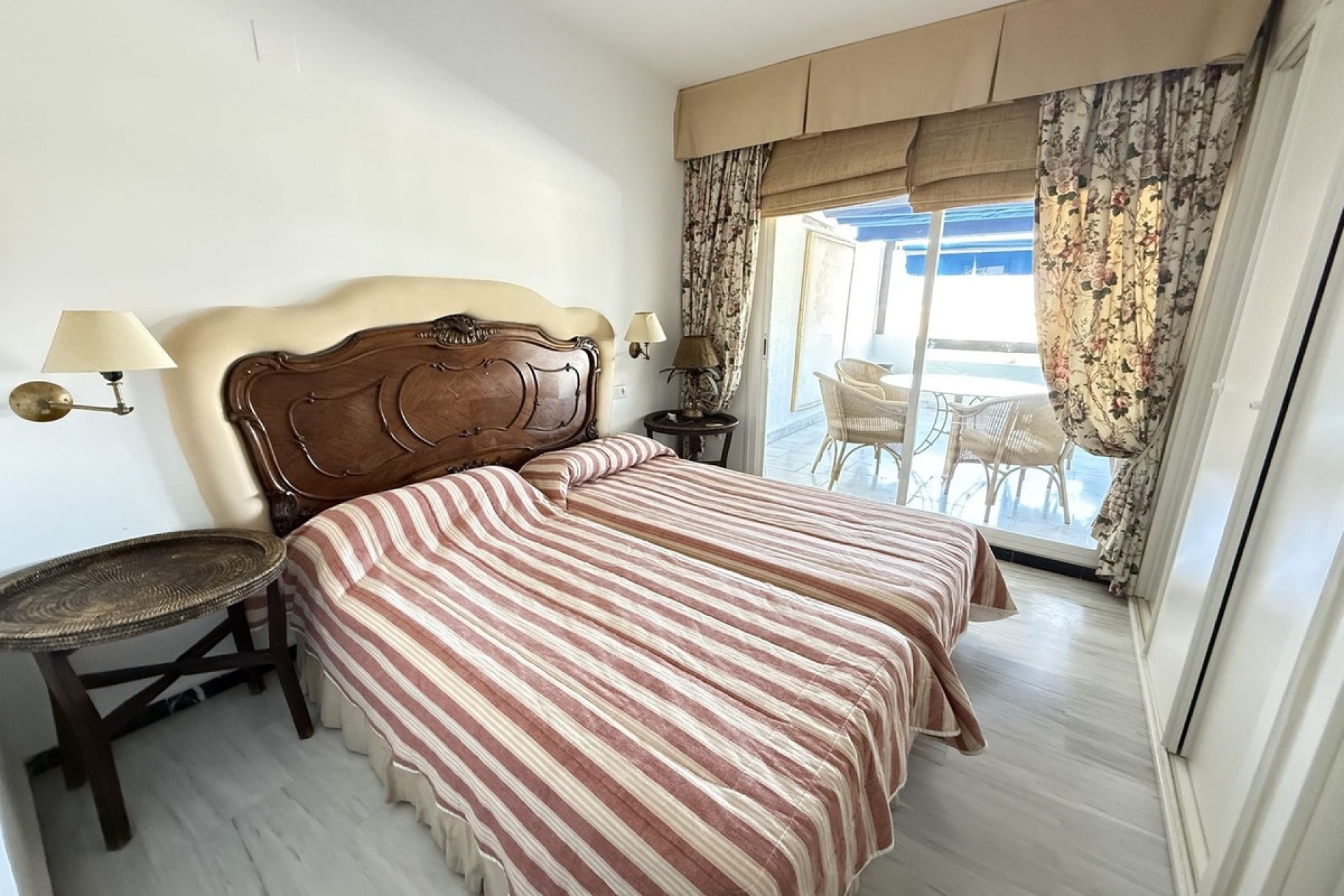 Resale - apartment - Marbella - Puerto Banús