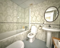 Resale - apartment - Marbella - Puerto Banús