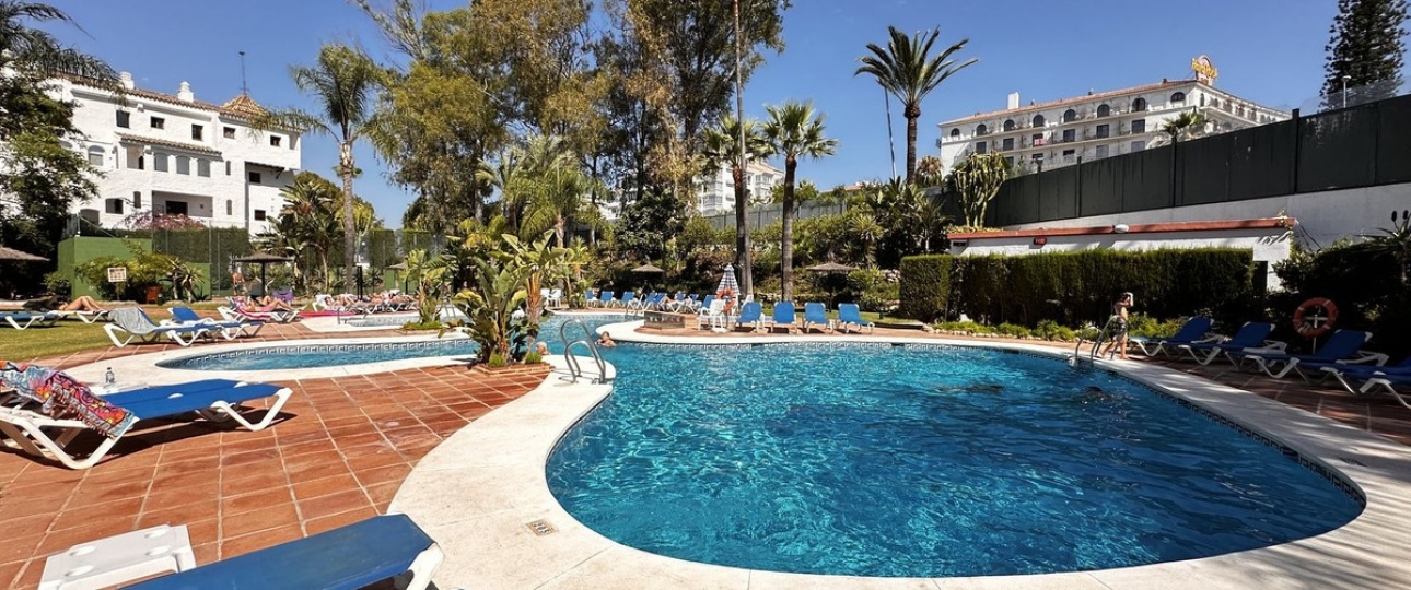 Resale - apartment - Marbella - Puerto Banús