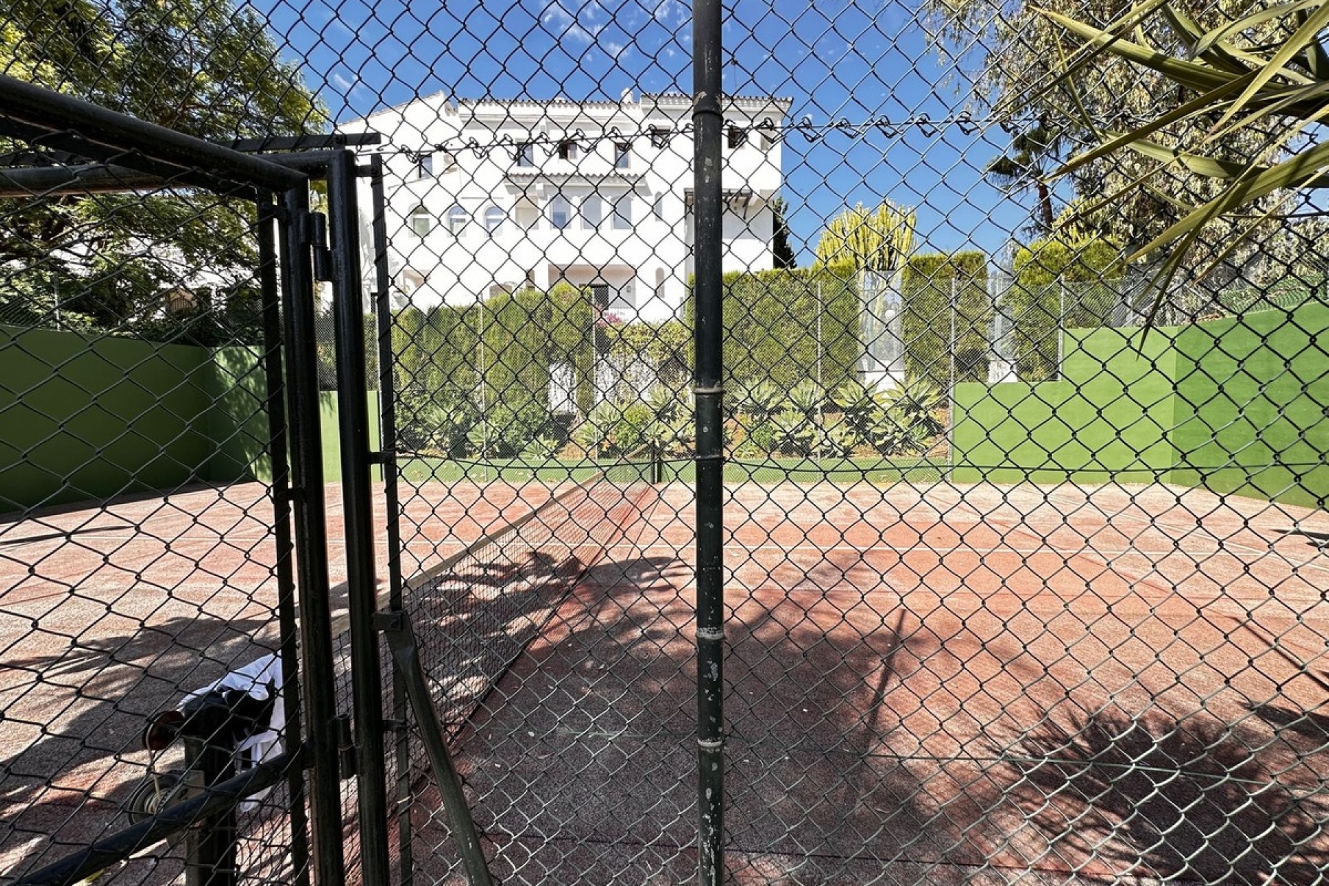 Resale - apartment - Marbella - Puerto Banús