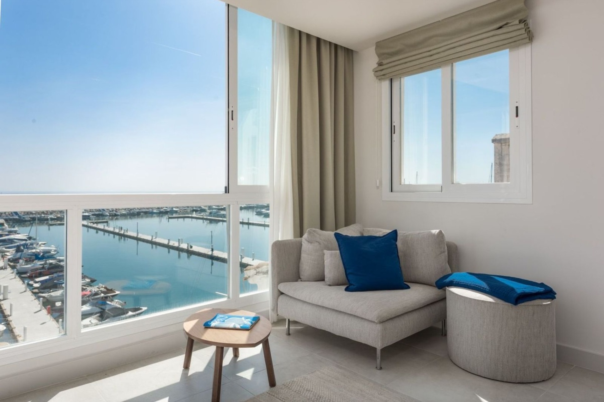 Resale - apartment - Marbella - Puerto Banús