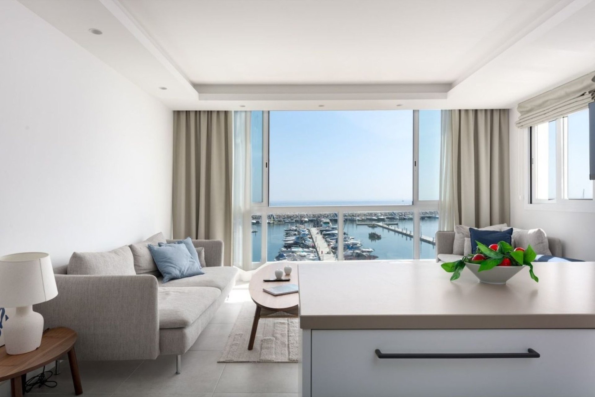 Resale - apartment - Marbella - Puerto Banús