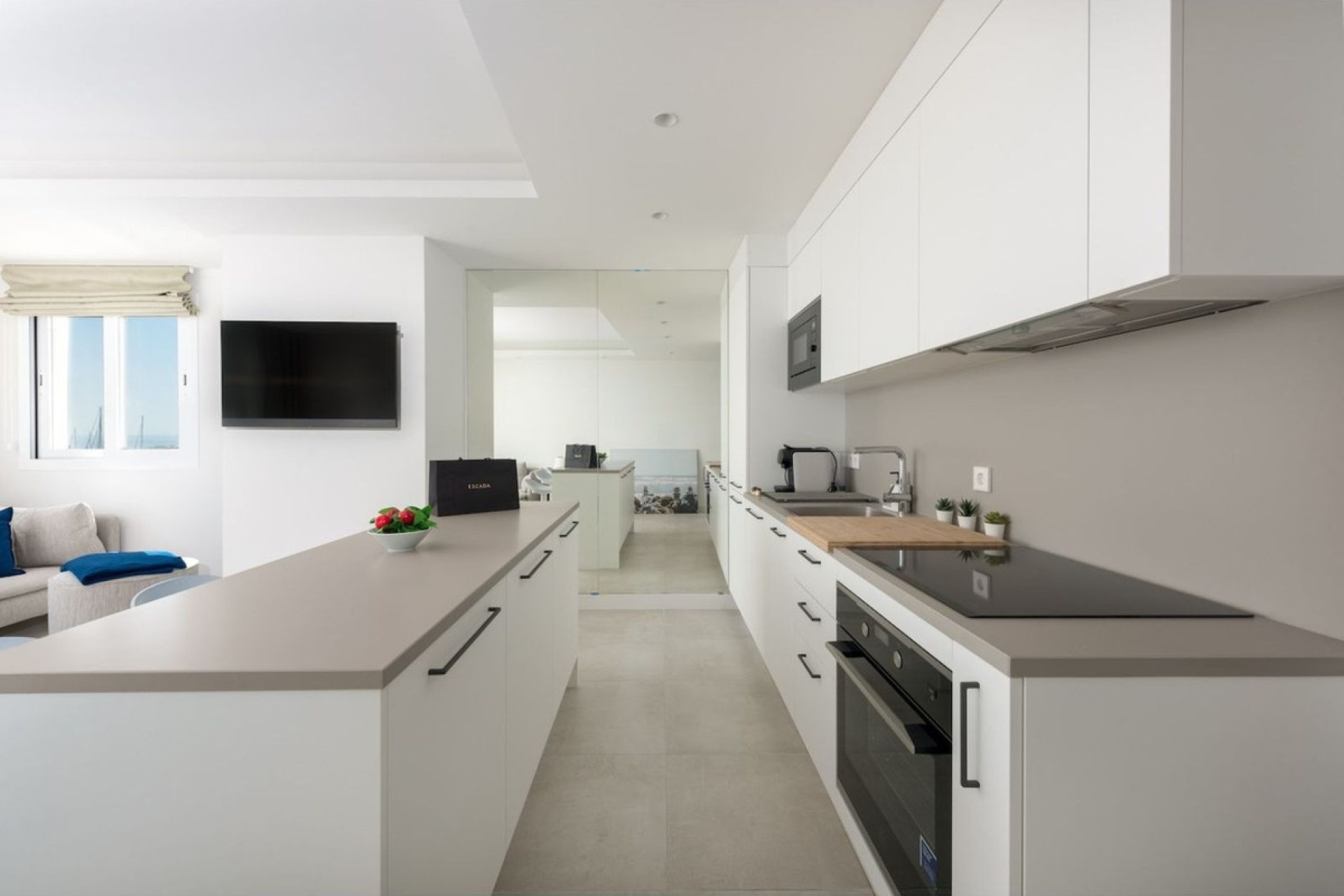 Resale - apartment - Marbella - Puerto Banús