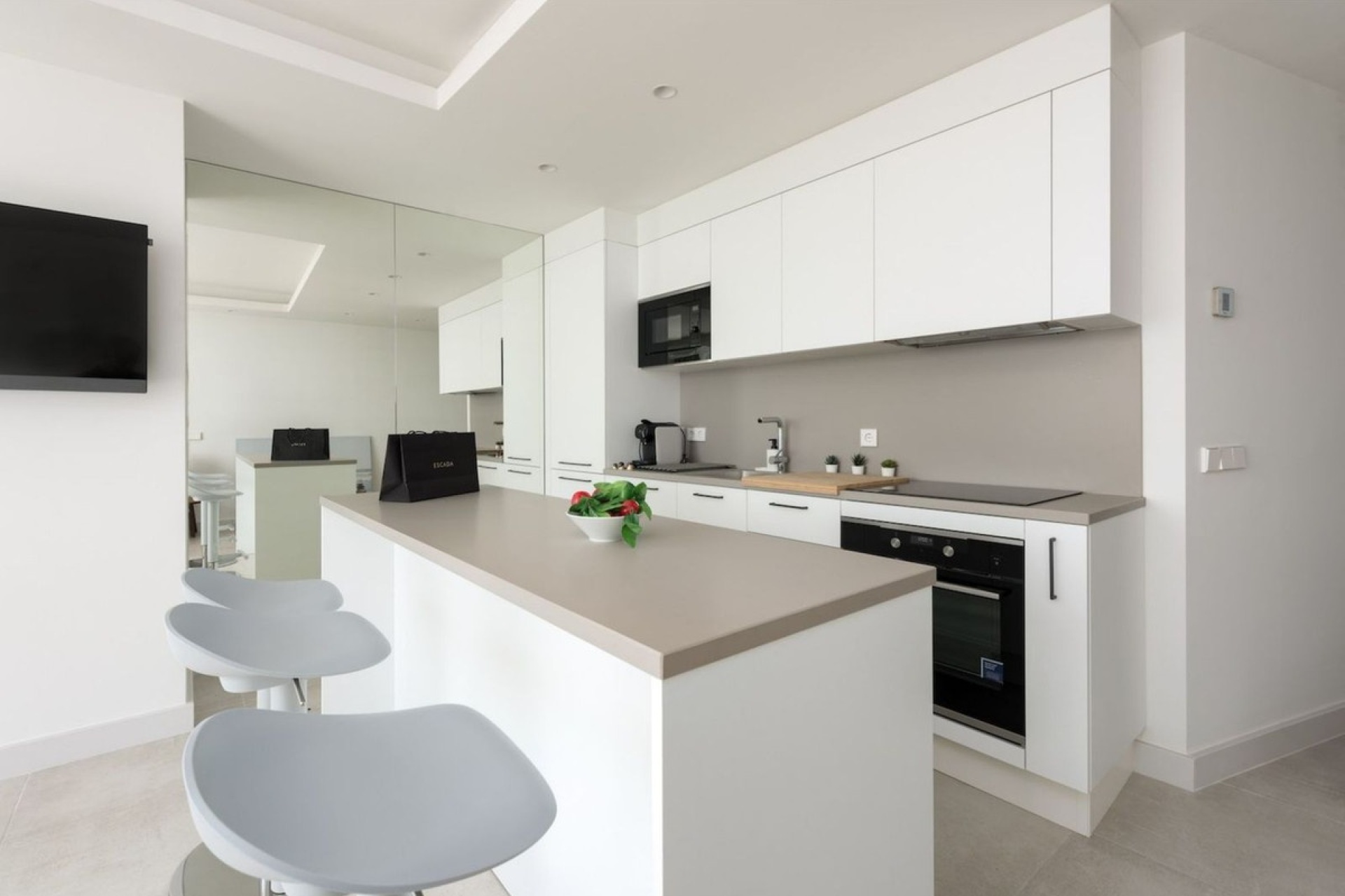 Resale - apartment - Marbella - Puerto Banús