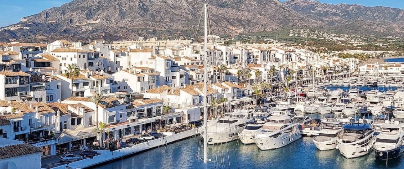 Resale - apartment - Marbella - Puerto Banús