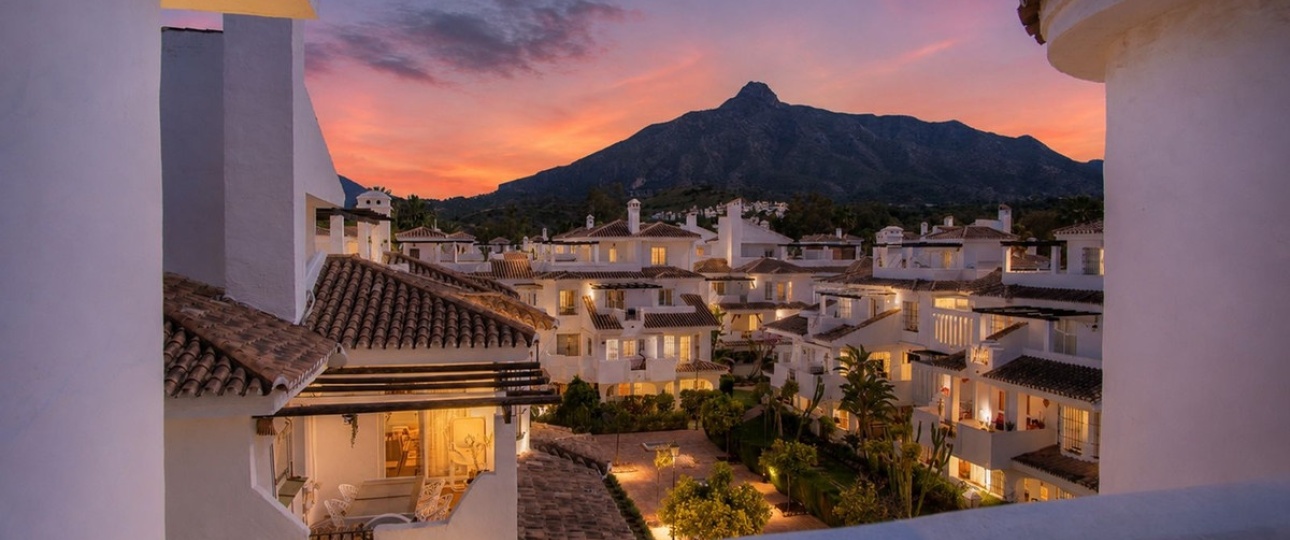 Resale - apartment - Marbella - Puerto Banús