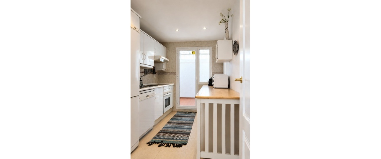 Resale - apartment - Marbella - Puerto Banús