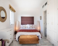 Resale - apartment - Marbella - Puerto Banús