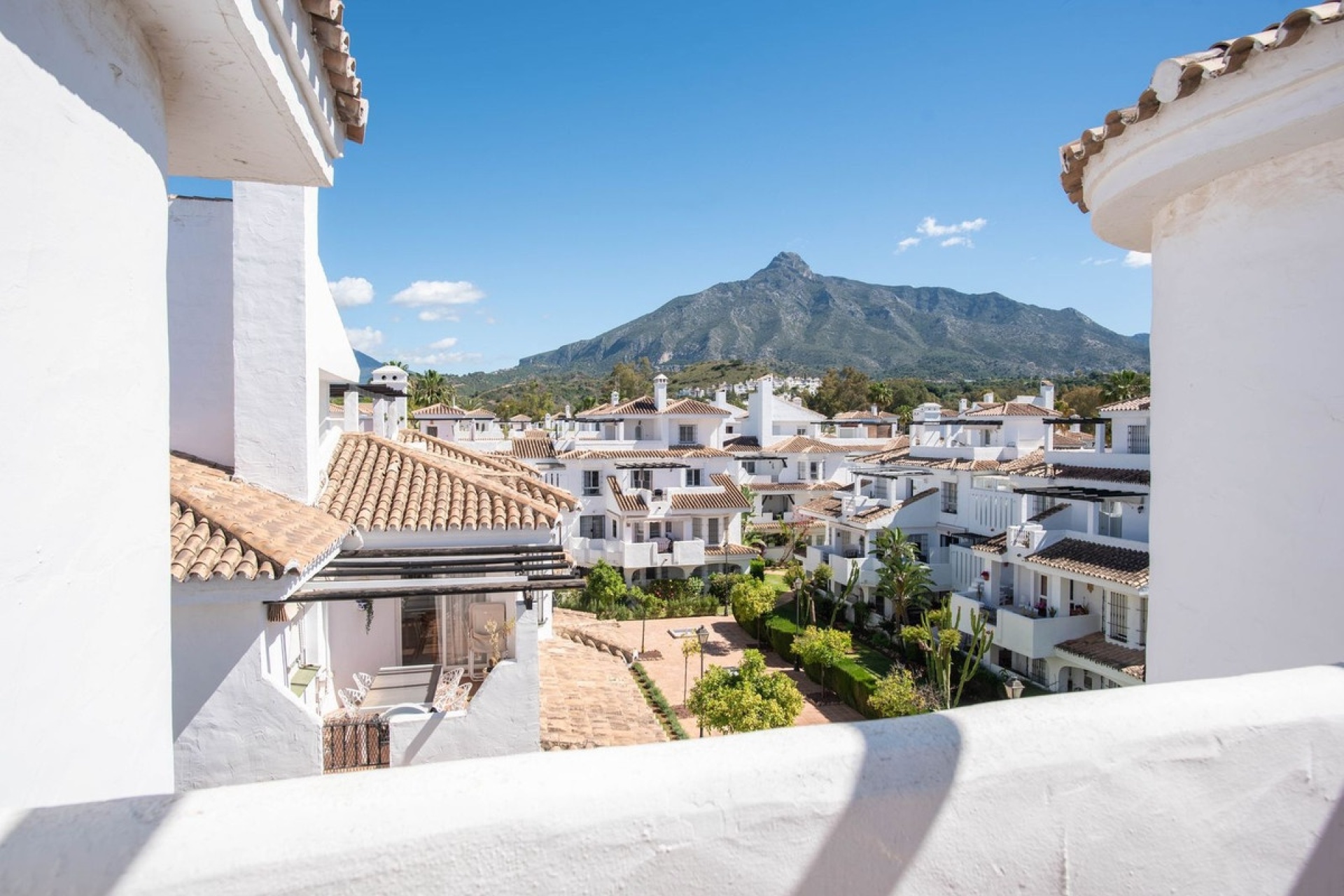Resale - apartment - Marbella - Puerto Banús