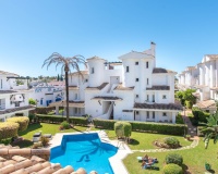 Resale - apartment - Marbella - Puerto Banús