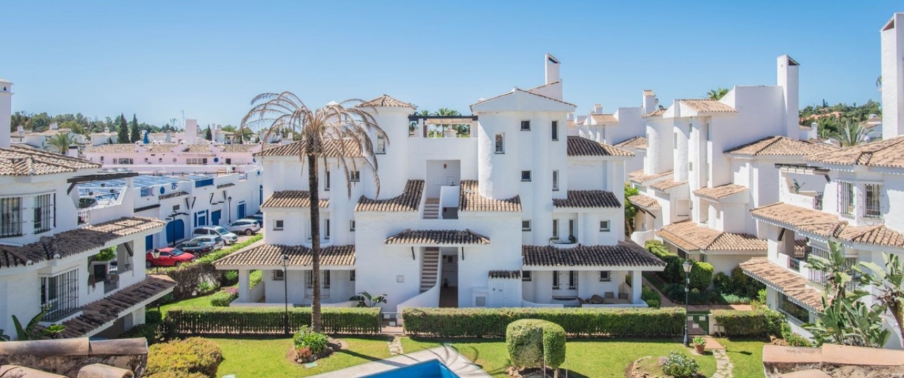 Resale - apartment - Marbella - Puerto Banús