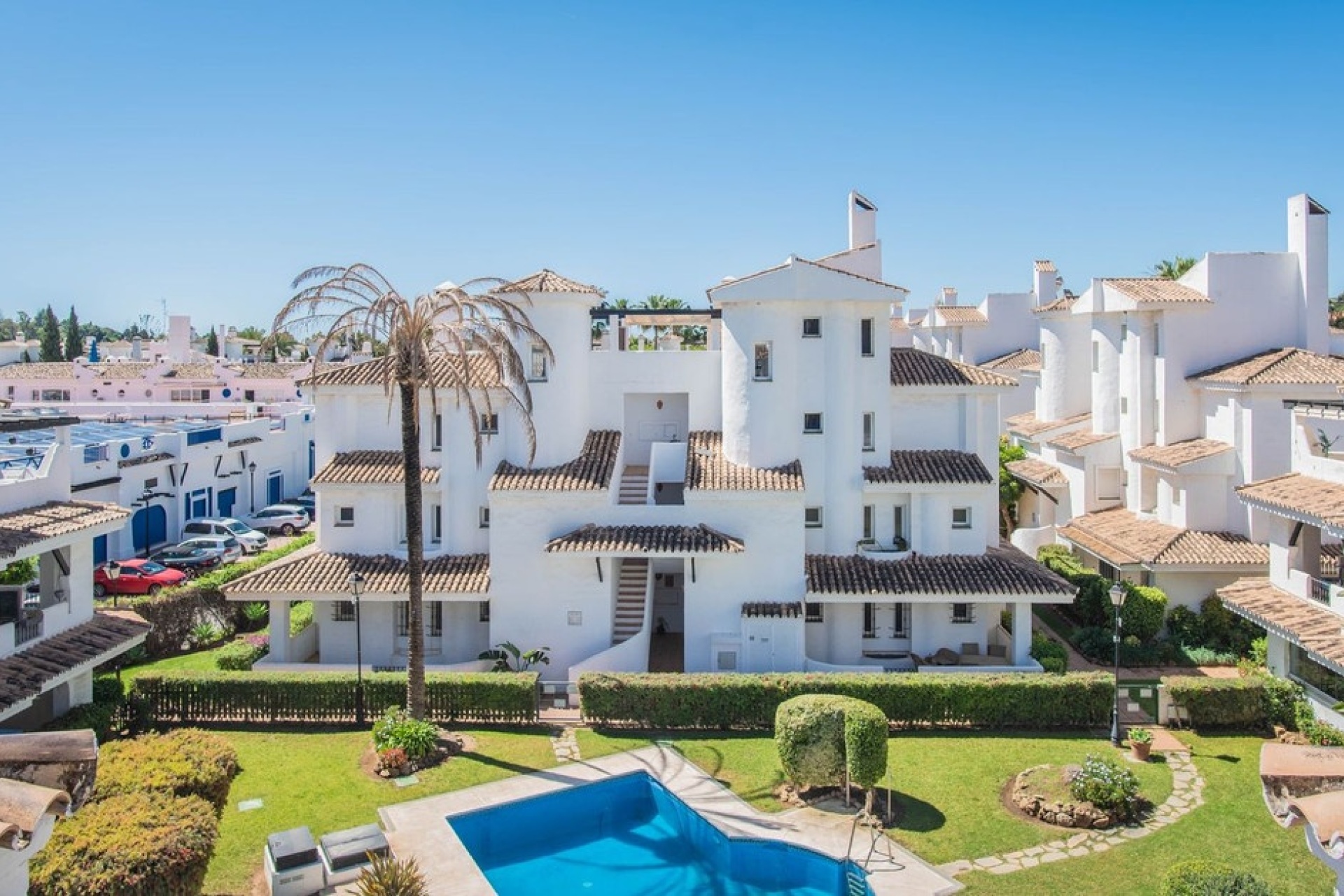 Resale - apartment - Marbella - Puerto Banús