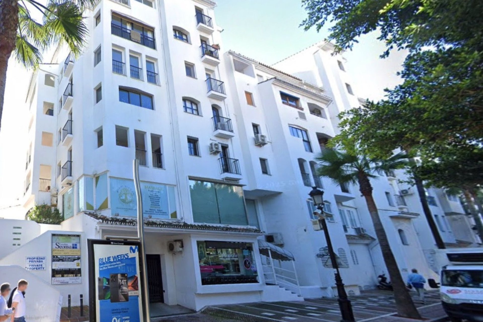 Resale - apartment - Marbella - Puerto Banús