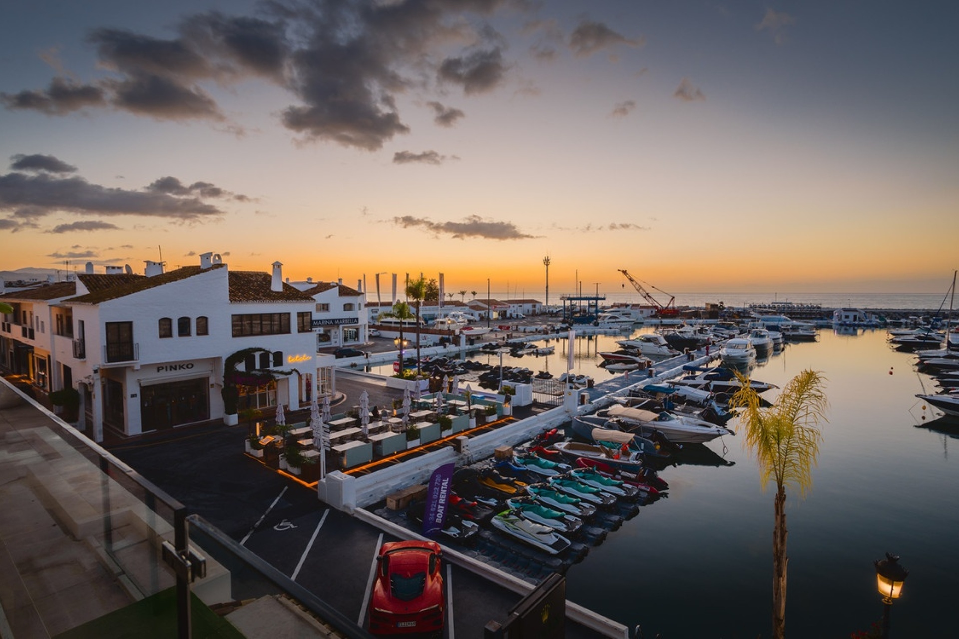 Resale - apartment - Marbella - Puerto Banús