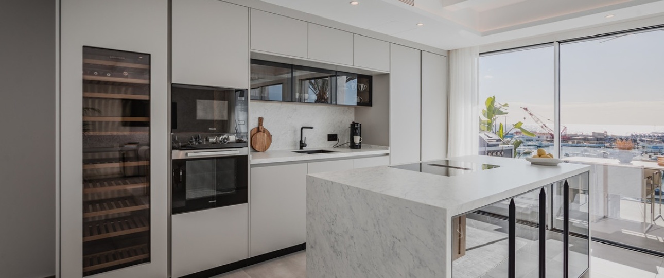Resale - apartment - Marbella - Puerto Banús
