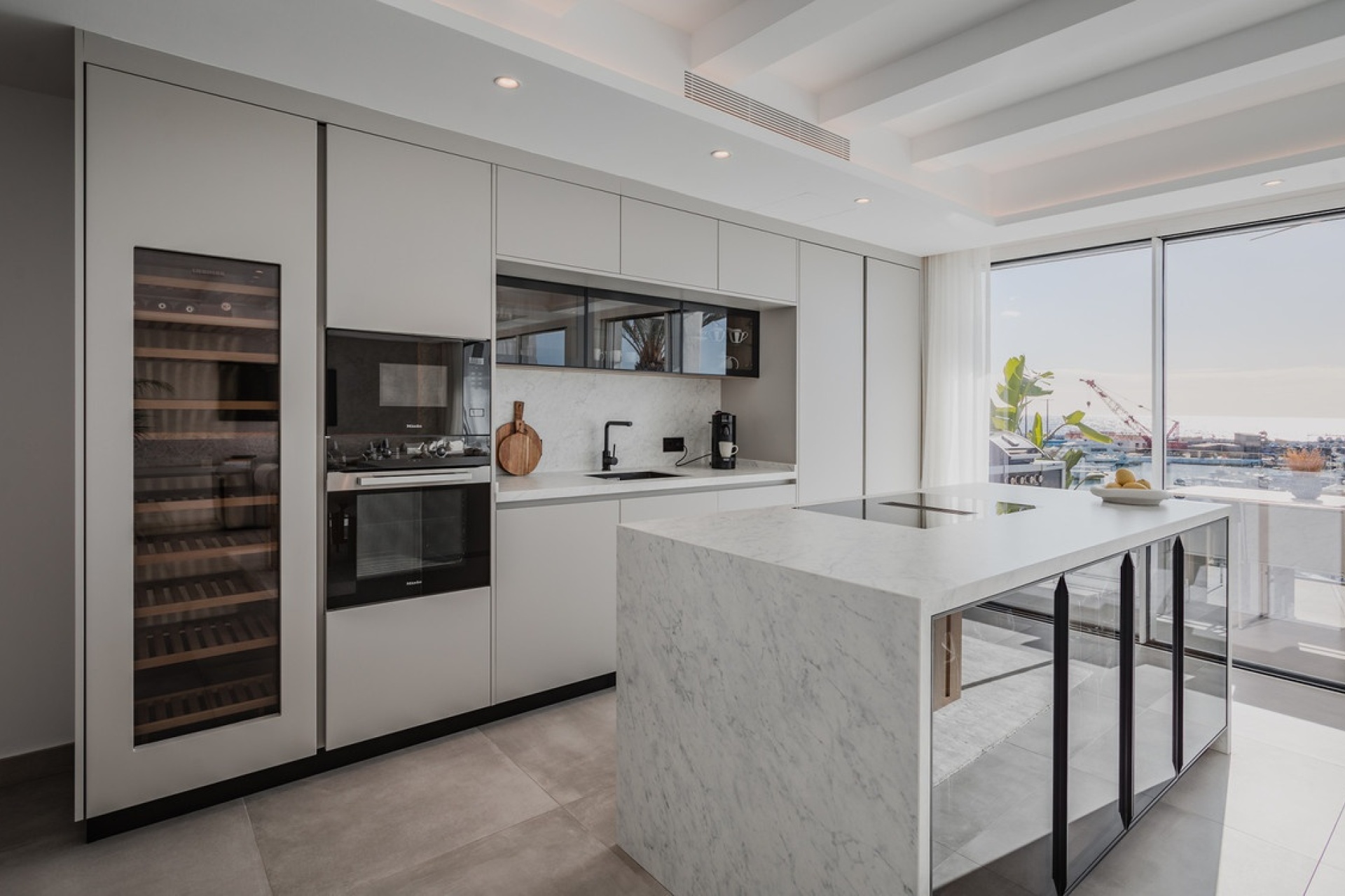 Resale - apartment - Marbella - Puerto Banús