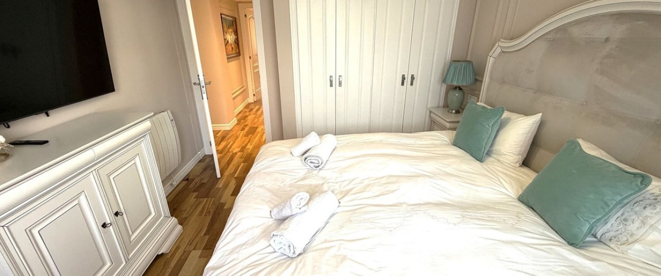 Resale - apartment - Marbella - Puerto Banús