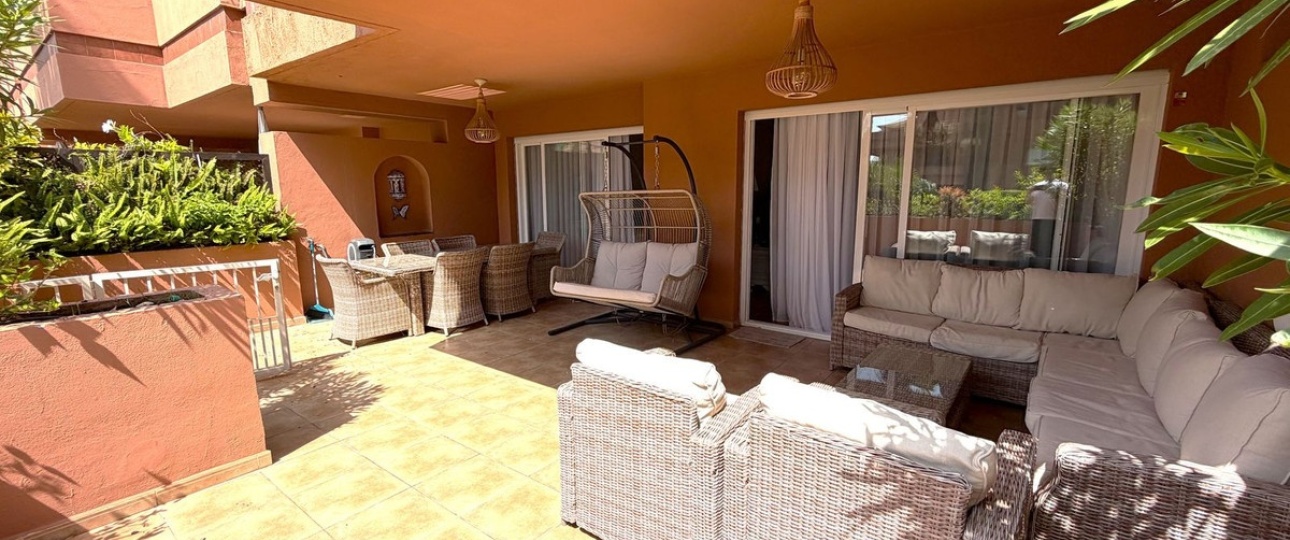 Resale - apartment - Marbella - Puerto Banús