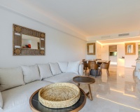 Resale - apartment - Marbella - Puerto Banús