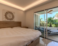 Resale - apartment - Marbella - Puerto Banús