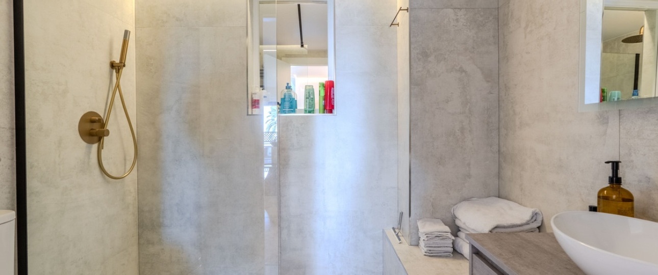 Resale - apartment - Marbella - Puerto Banús