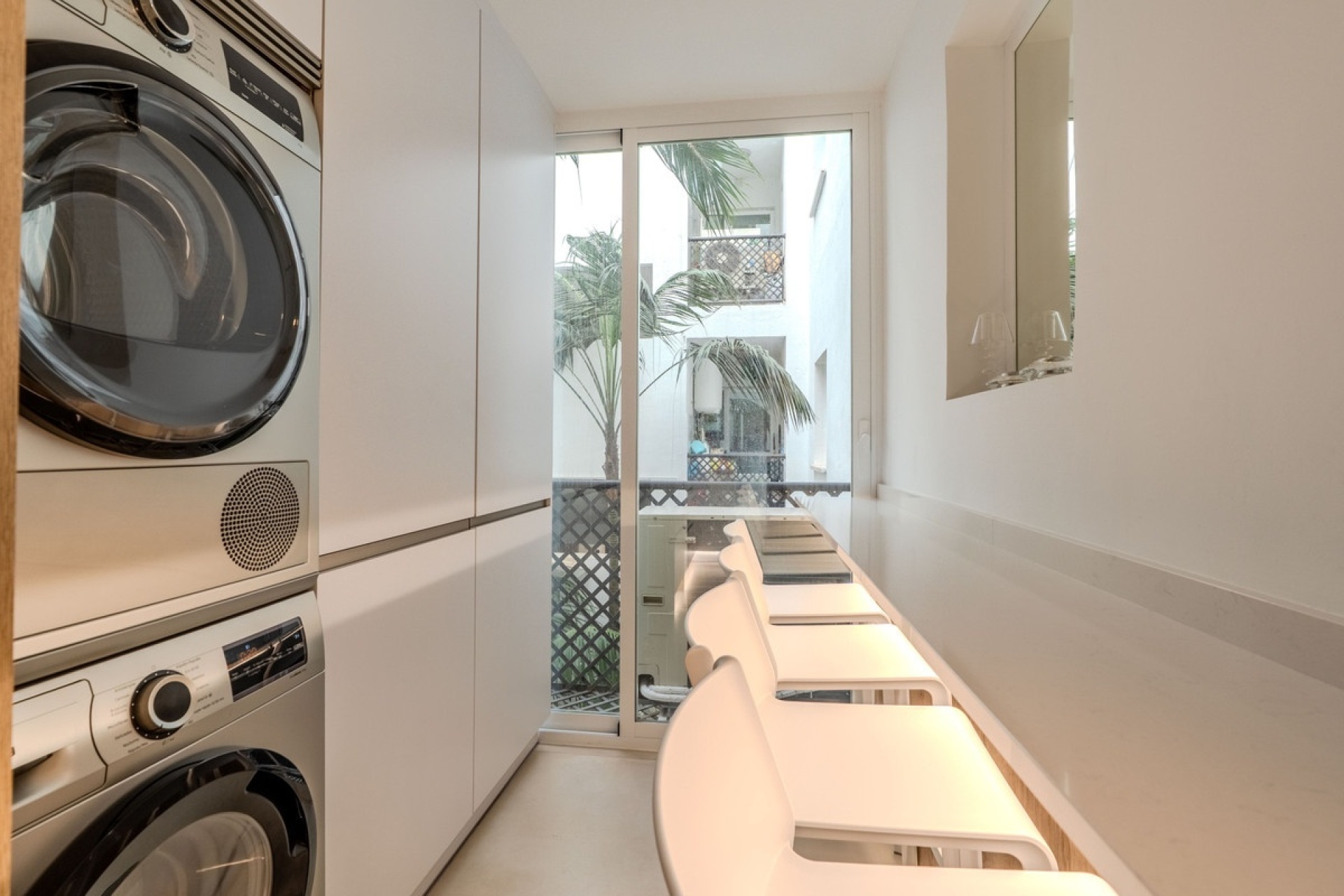 Resale - apartment - Marbella - Puerto Banús