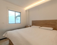Resale - apartment - Marbella - Puerto Banús