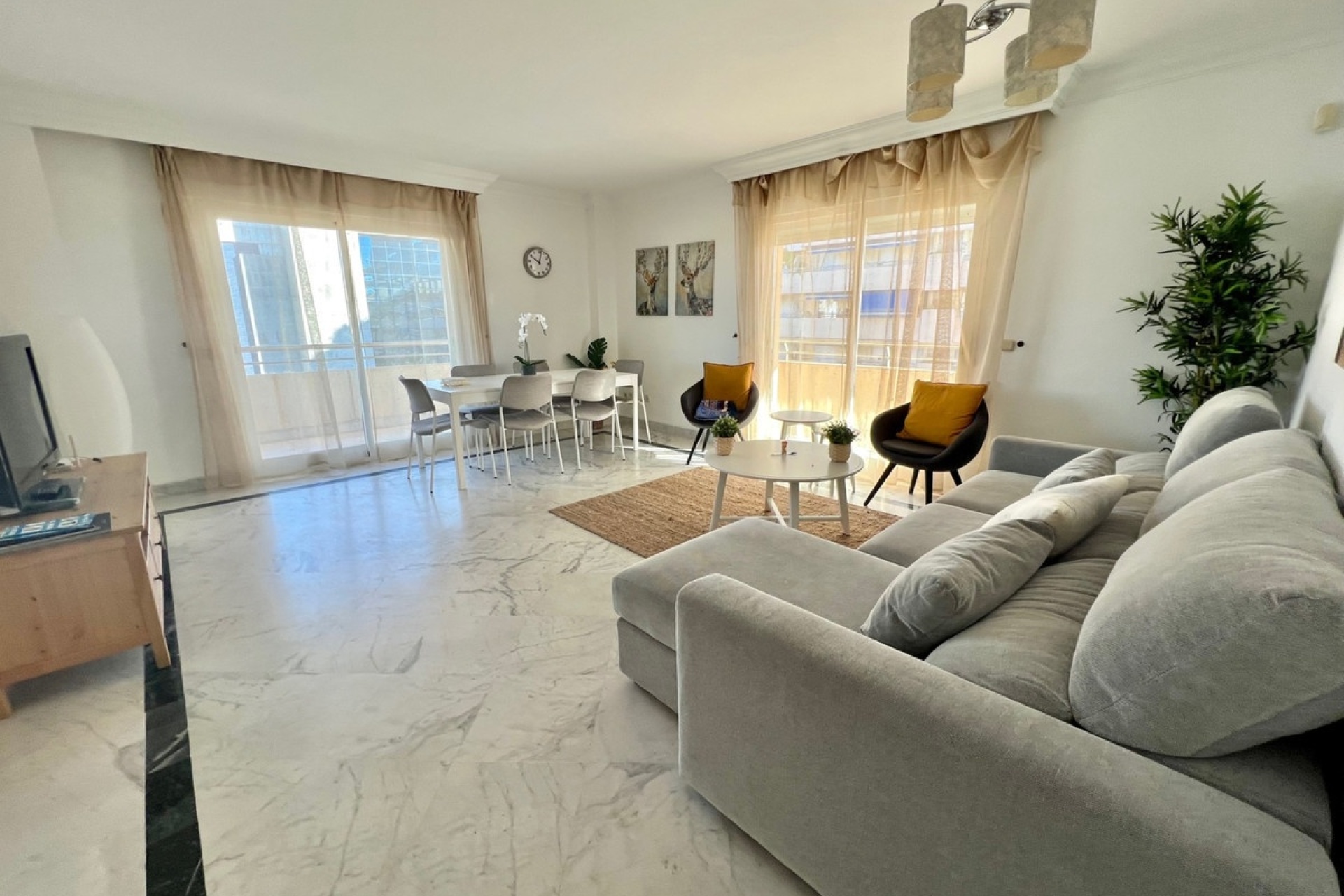 Resale - apartment - Marbella - Puerto Banús