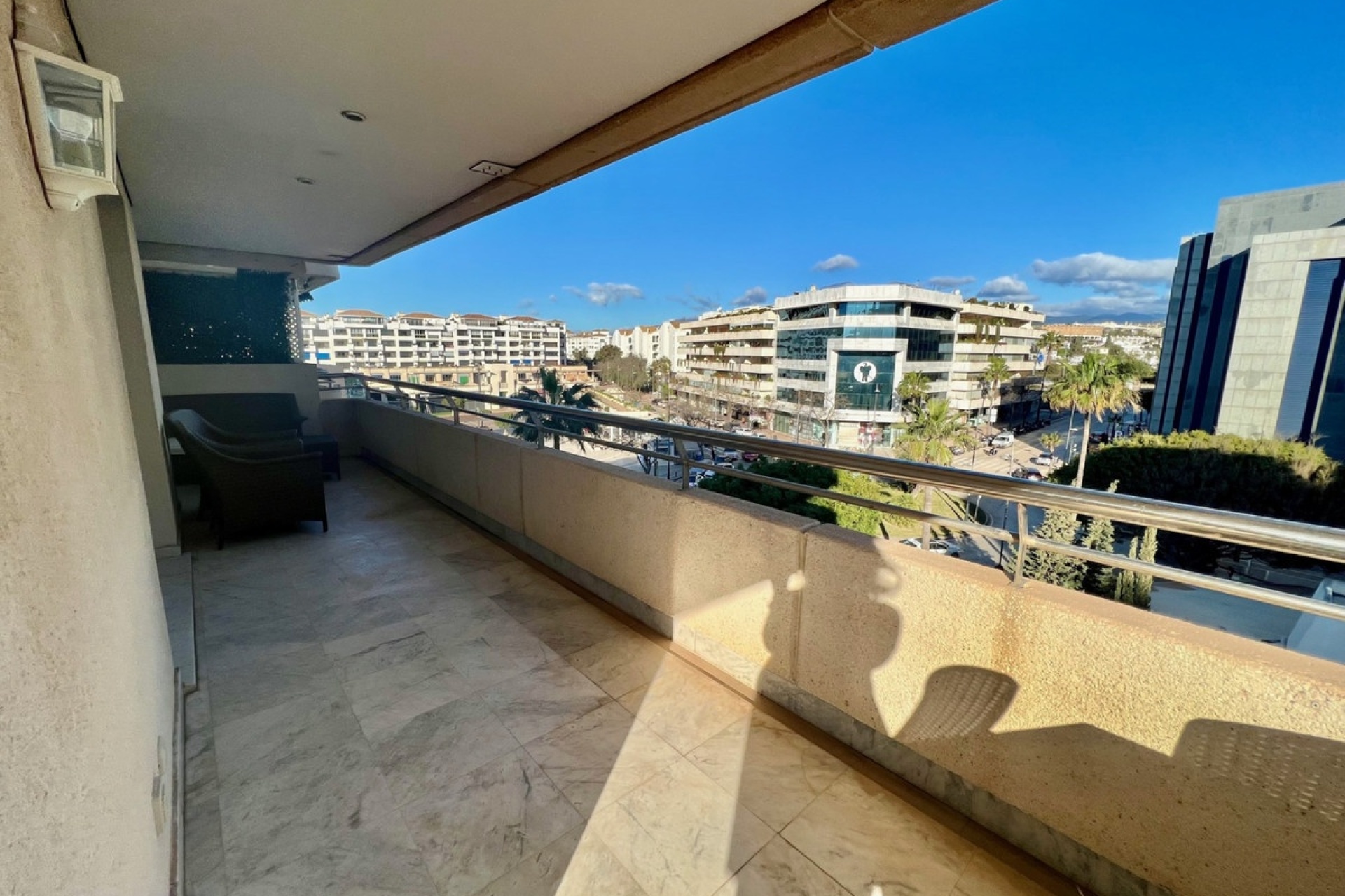 Resale - apartment - Marbella - Puerto Banús