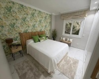 Resale - apartment - Marbella - Puerto Banús