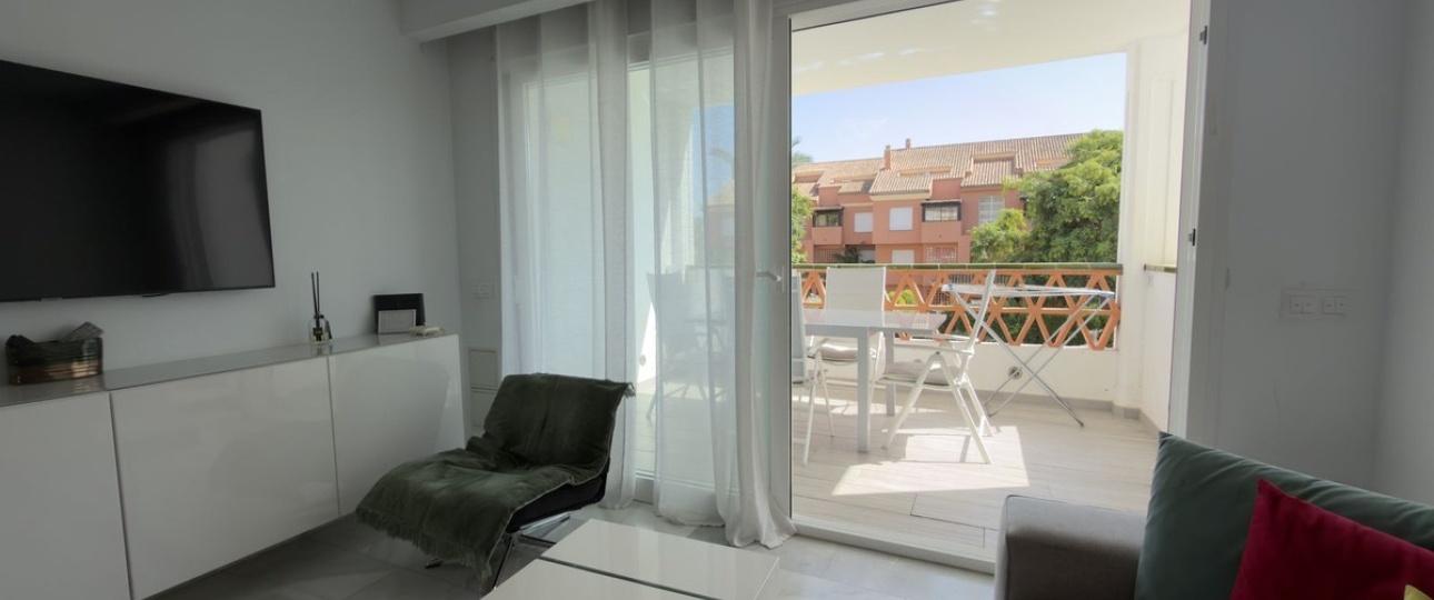 Resale - apartment - Marbella - Puerto Banús