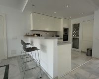 Resale - apartment - Marbella - Puerto Banús